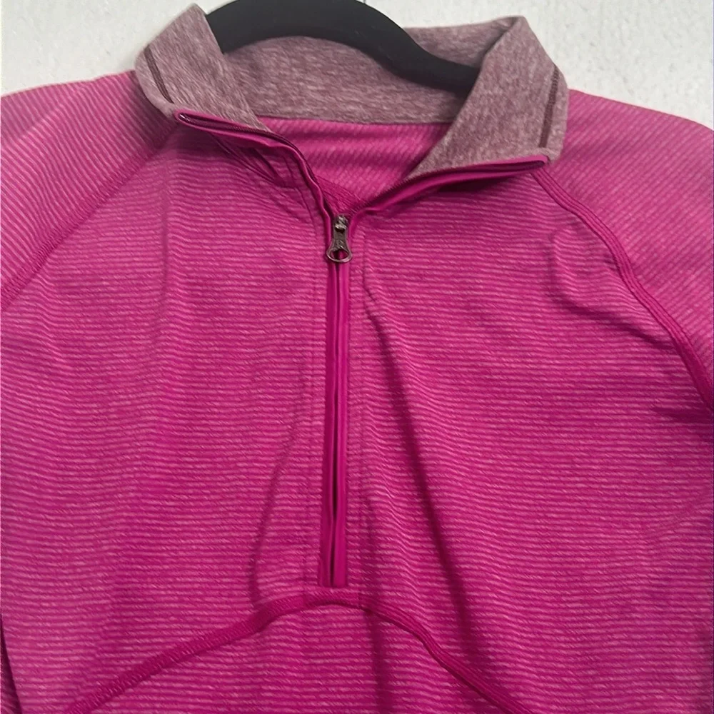 Lululemon Kris  cross 1/2 zip tonkie stripes top size 4 active wear workout gym